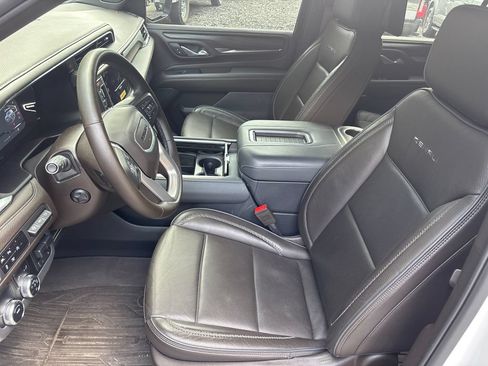 Used 2024 GMC Yukon XL Denali w/ Max Trailering Package RWD image 16