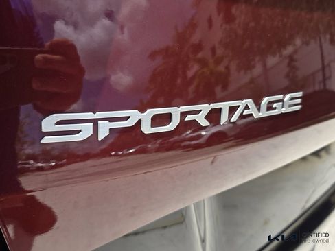 Certified 2023 Kia Sportage SX FWD image 16