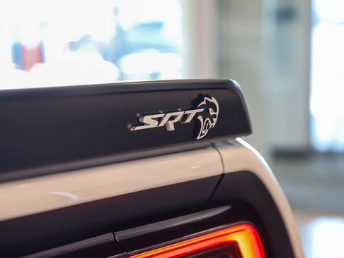 Used 2023 Dodge Challenger SRT Hellcat w/ Driver Convenience Group RWD image 10