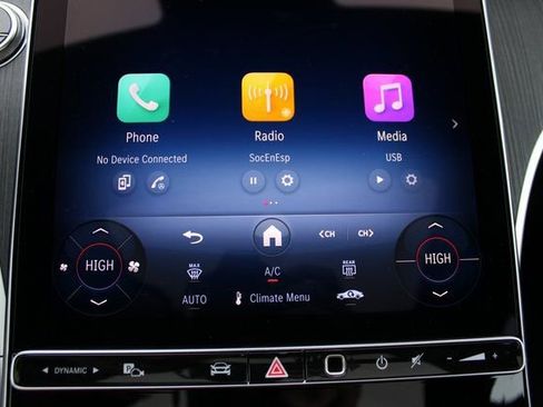 New 2025 Mercedes-Benz C 300 4MATIC Sedan image 23