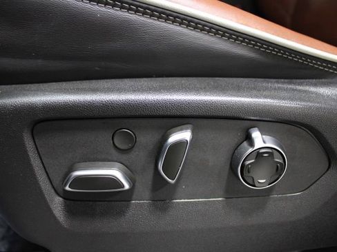 Used 2023 GMC Yukon Denali Ultimate image 22