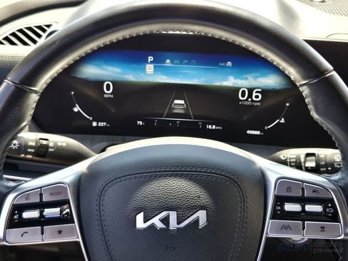 Used 2023 Kia Telluride SX image 33