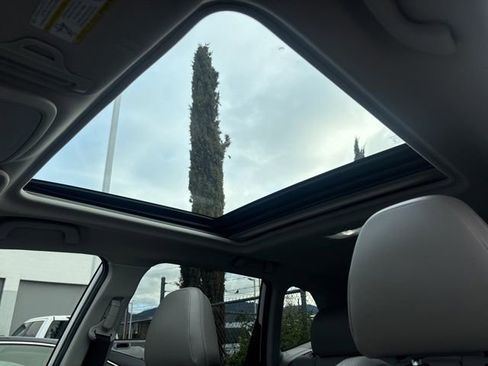 Used 2019 Subaru Forester Limited w/ Popular Package #3 image 5