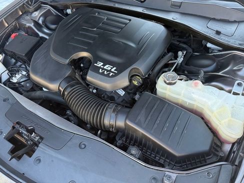 Used 2021 Dodge Charger SXT w/ Driver Convenience Group image 31