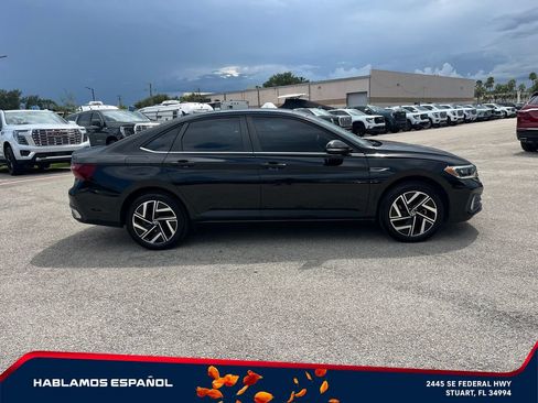 Used 2022 Volkswagen Jetta SEL FWD image 4
