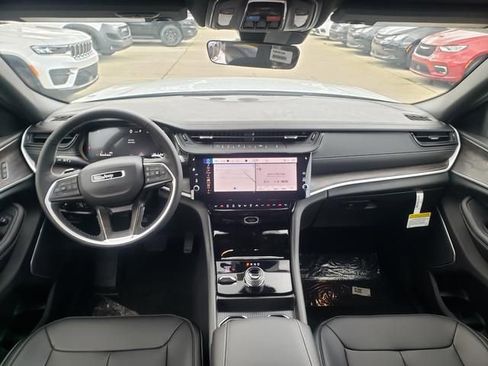 New 2026 Jeep Grand Cherokee L Limited AWD/4WD image 8