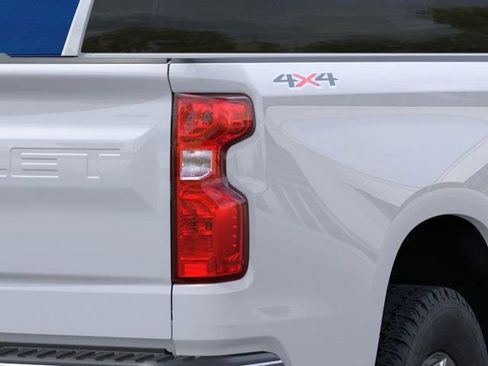 New 2026 Chevrolet Silverado 1500 W/T w/ WT Value Package AWD/4WD image 11