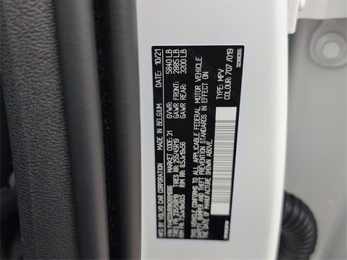 Used 2022 Volvo XC40 P8 Recharge Plus image 20