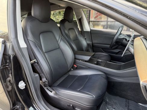 Used 2020 Tesla Model 3 Performance image 34