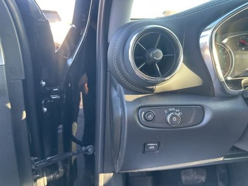 New 2026 Chevrolet Blazer LT w/ Convenience Package FWD image 19