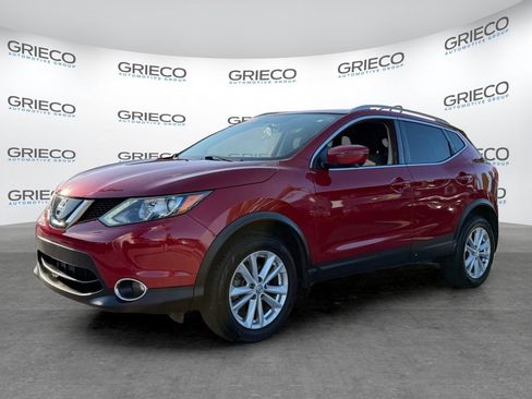 Used 2018 Nissan Rogue Sport SV w/ SV Technology Package FWD image 3