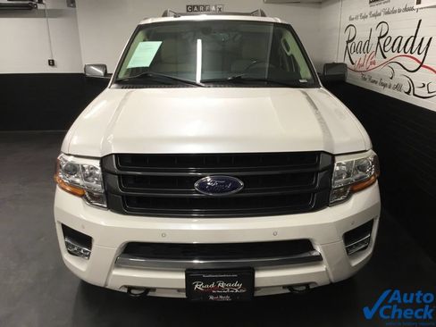 Used 2017 Ford Expedition Limited w/ Equipment Group 301A AWD/4WD image 4