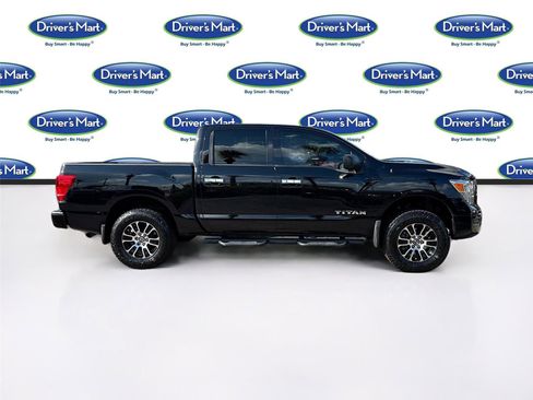 Used 2021 Nissan Titan SV w/ SV Convenience Package AWD/4WD image 8