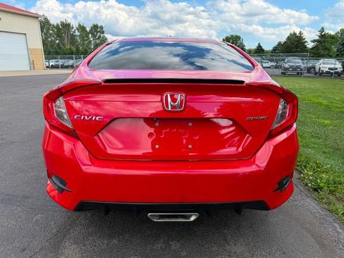 Used 2019 Honda Civic Sport image 2