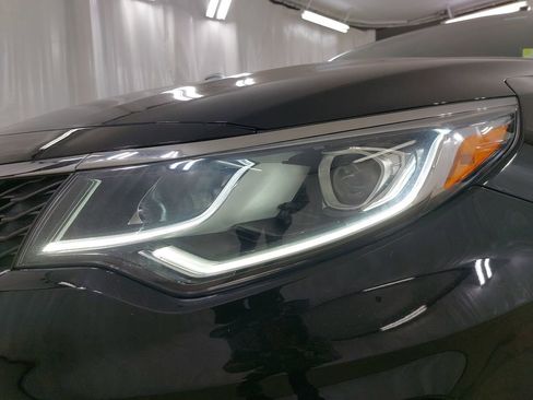 Used 2020 Kia Optima LX image 36