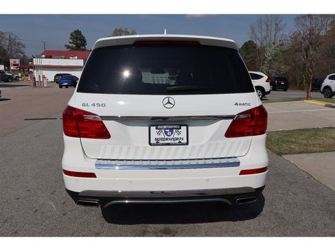 Used 2016 Mercedes-Benz GL 450 4MATIC image 4