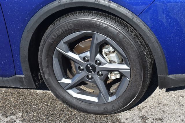 Certified 2025 Kia K4 FWD image 12