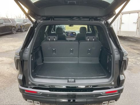 New 2026 Chevrolet Traverse RS w/ LPO, Floor Liner Package image 32