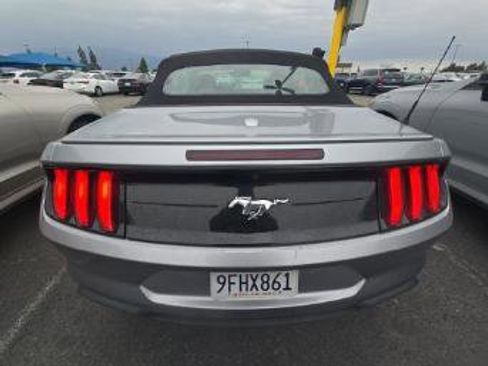 Used 2023 Ford Mustang Premium image 7