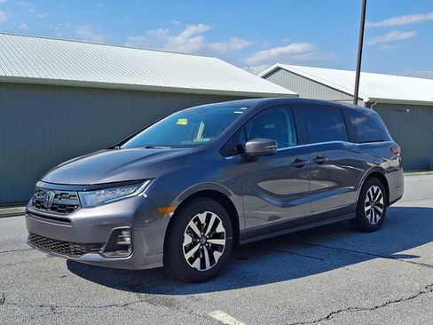 New 2026 Honda Odyssey EX-L image 3