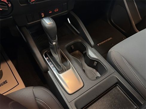 Used 2022 Nissan Frontier SV w/ Technology Package image 16