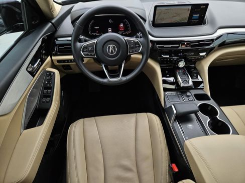 Used 2024 Acura MDX FWD w/ Technology Package image 16