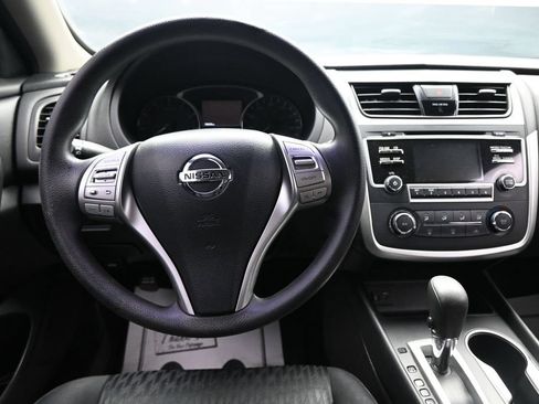 Used 2017 Nissan Altima 2.5 S w/ Power Driver Seat Package FWD image 14