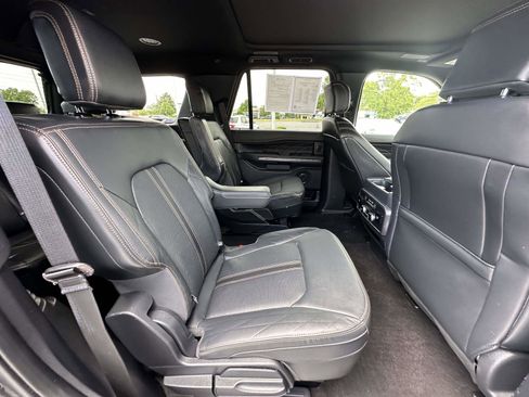 Used 2023 Ford Expedition Platinum AWD/4WD image 23
