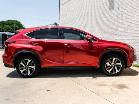 Used 2018 Lexus NX 300 FWD w/ Premium Package image 7
