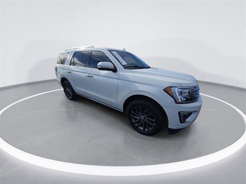 Used 2021 Ford Expedition Limited image 2