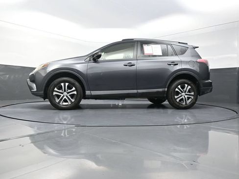 Used 2016 Toyota RAV4 LE FWD image 33
