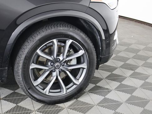 Used 2018 Volvo XC90 T6 Momentum w/ Convenience Package image 53