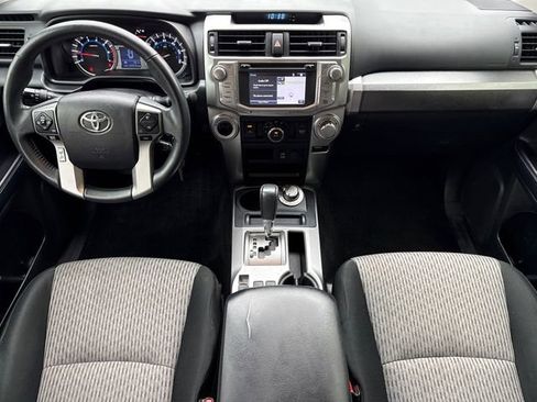 Used 2018 Toyota 4Runner SR5 AWD/4WD image 12
