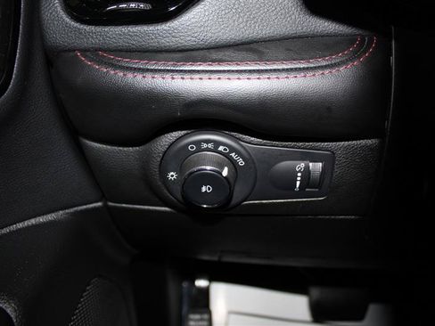 Used 2022 Dodge Durango R/T w/ Blacktop Package AWD/4WD image 28