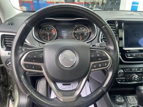 Used 2021 Jeep Cherokee Limited AWD/4WD image 13