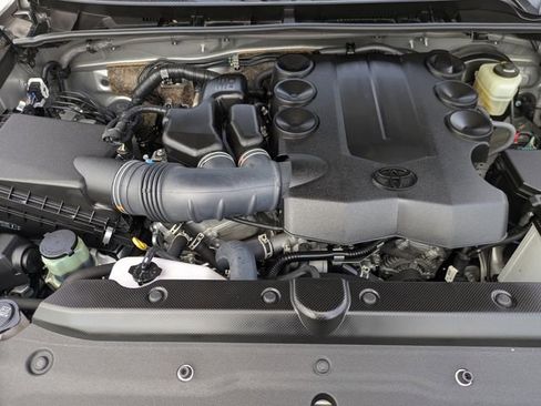 Used 2023 Toyota 4Runner SR5 Premium image 38