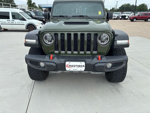 Used 2023 Jeep Gladiator Mojave w/ LED Lighting Group AWD/4WD image 9