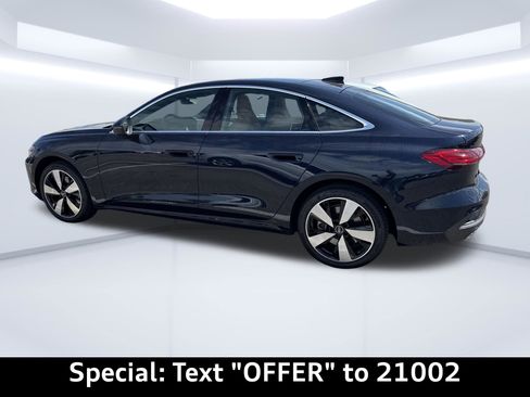 Used 2025 Audi A5 2.0T Prestige w/ 19" Wheel Package AWD/4WD image 3