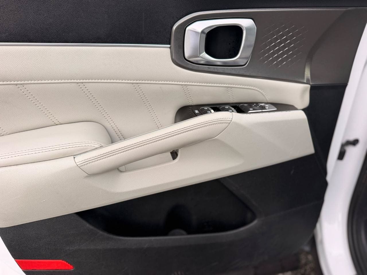 Used 2021 Kia Sorento SX FWD image 30