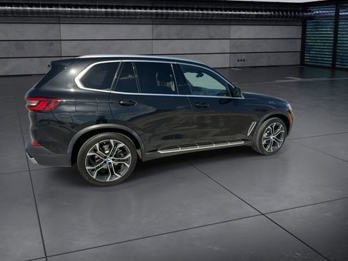Used 2022 BMW X5 sDrive40i w/ Premium Package image 8
