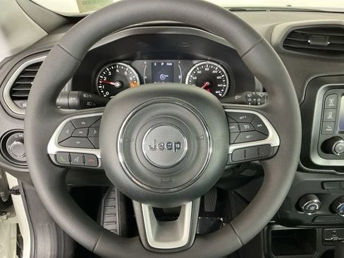 Used 2018 Jeep Renegade Sport w/ Power & Air Group FWD image 16