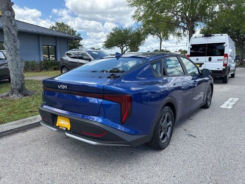 Used 2025 Kia K4 LXS FWD image 7