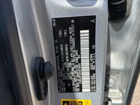Used 2017 Toyota Highlander XLE FWD image 17