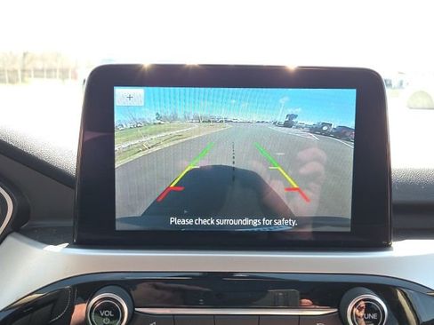 Used 2020 Ford Escape SE Sport image 33