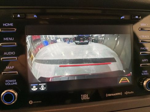 Used 2020 Toyota Sienna Limited image 28