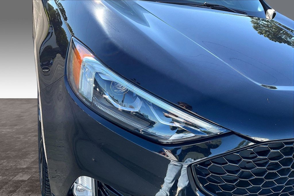 Used 2020 Ford Edge ST w/ Equipment Group 401A AWD/4WD image 30
