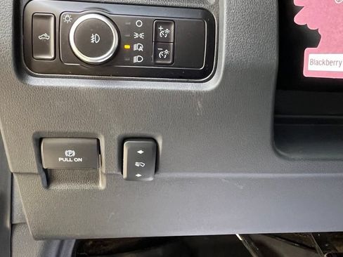 Used 2023 Ford F350 Lariat AWD/4WD image 11