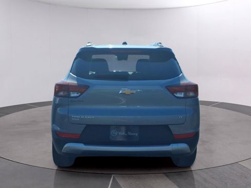 Used 2025 Chevrolet TrailBlazer LT AWD/4WD image 4