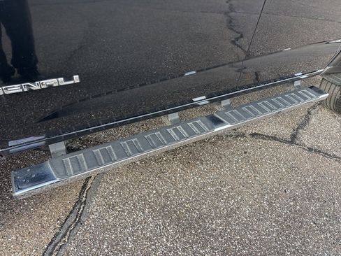 Used 2018 GMC Canyon Denali image 13