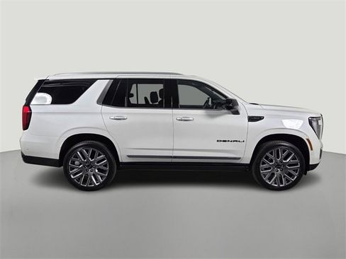 Used 2025 GMC Yukon Denali Ultimate image 7